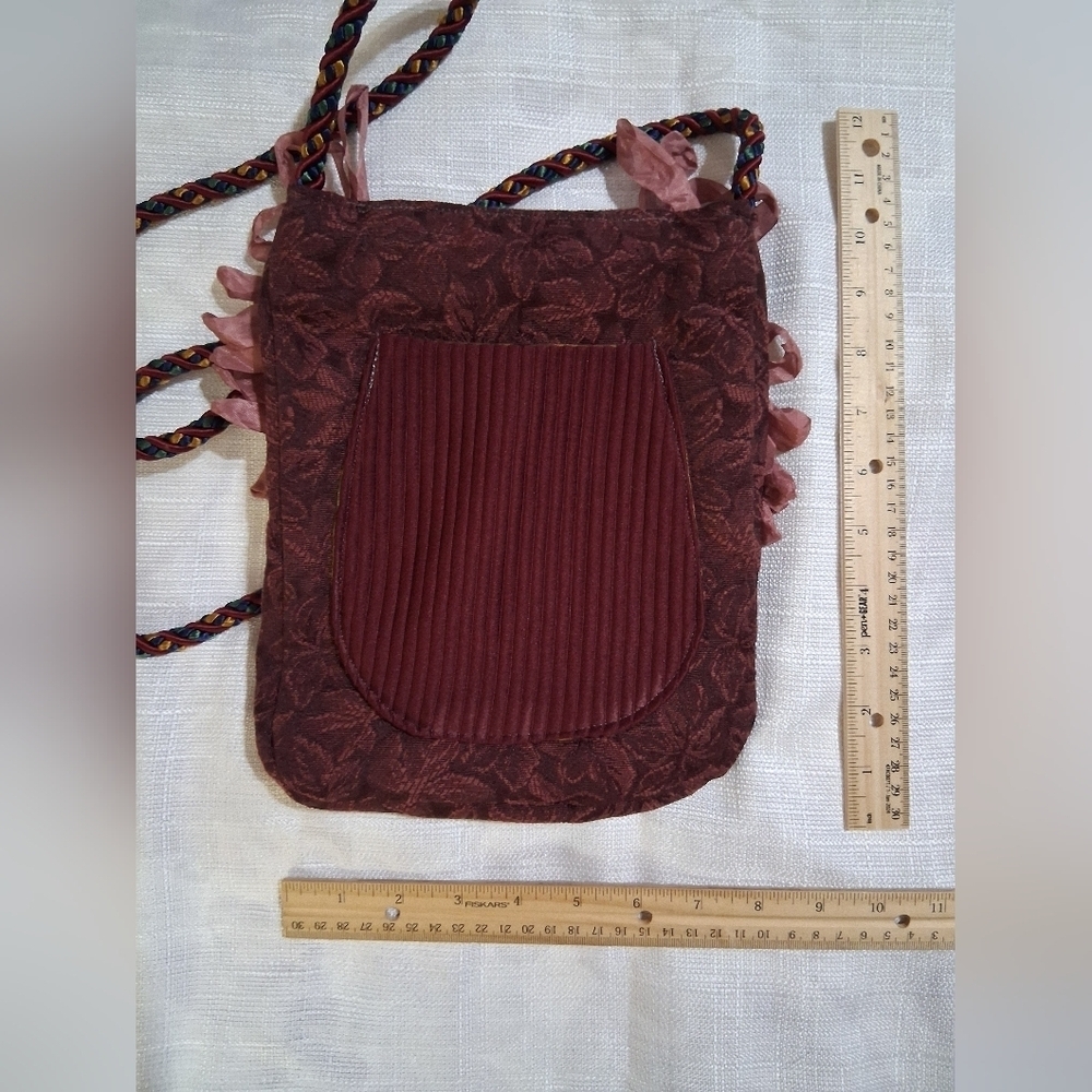 Gorgeous Handmade Crossbody Bag. - Picture 4 of 5
